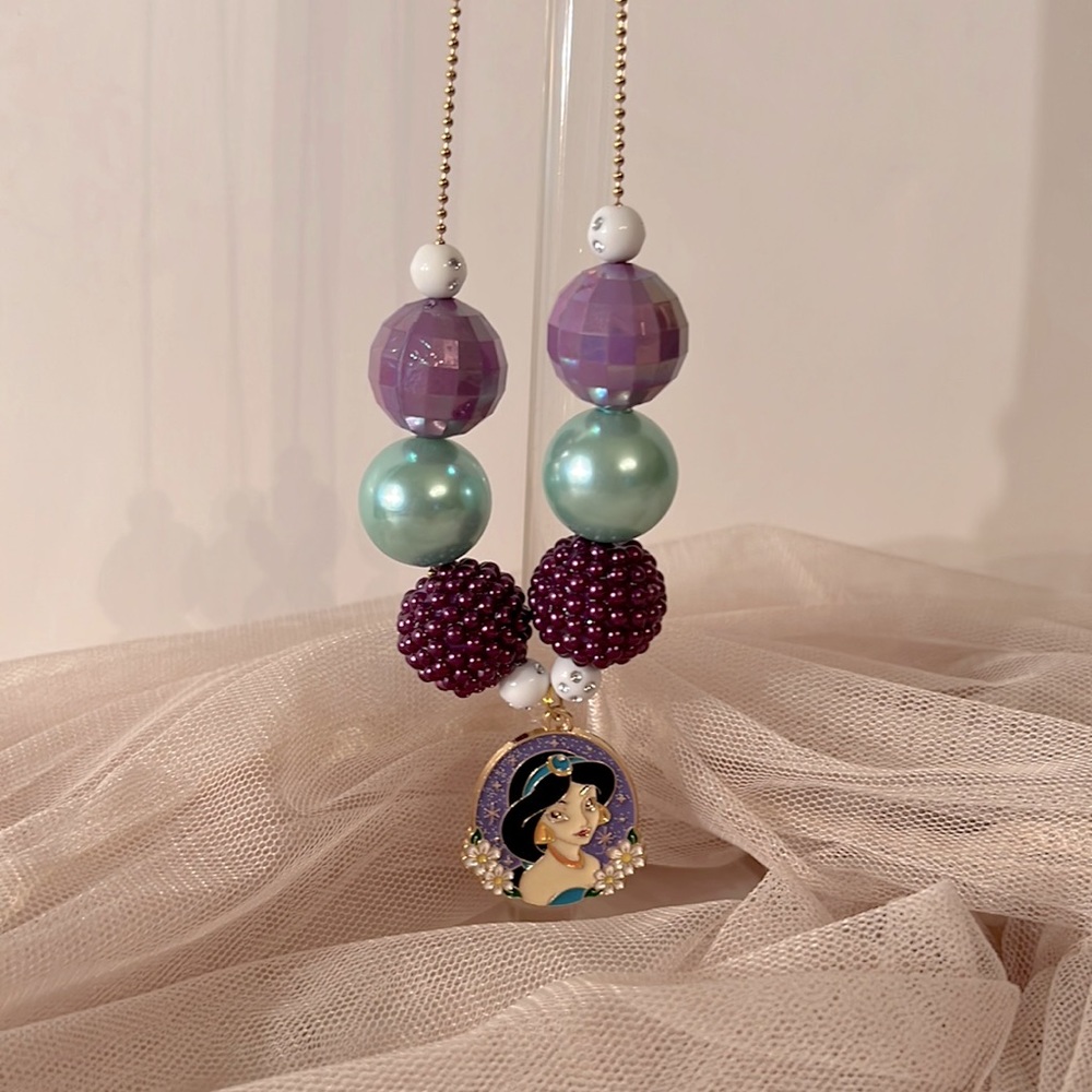 Princess Gum Ball Gold Tone Ball Chain Necklace